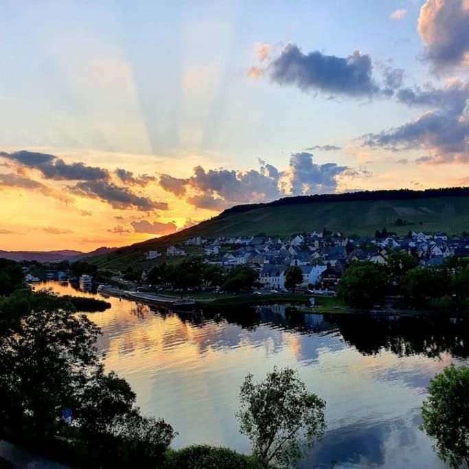 Deluxe 3-Rooms River View, ベルンカステル・クース エクステリア 写真